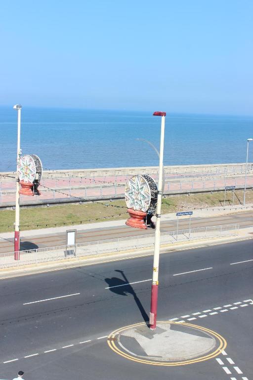 The Colwyn Hotel - Near Pleasure Beach Blackpool Oda fotoğraf