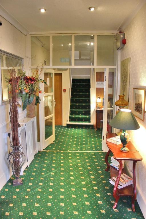 The Colwyn Hotel - Near Pleasure Beach Blackpool Dış mekan fotoğraf