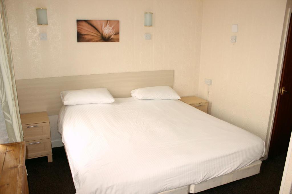 The Colwyn Hotel - Near Pleasure Beach Blackpool Dış mekan fotoğraf