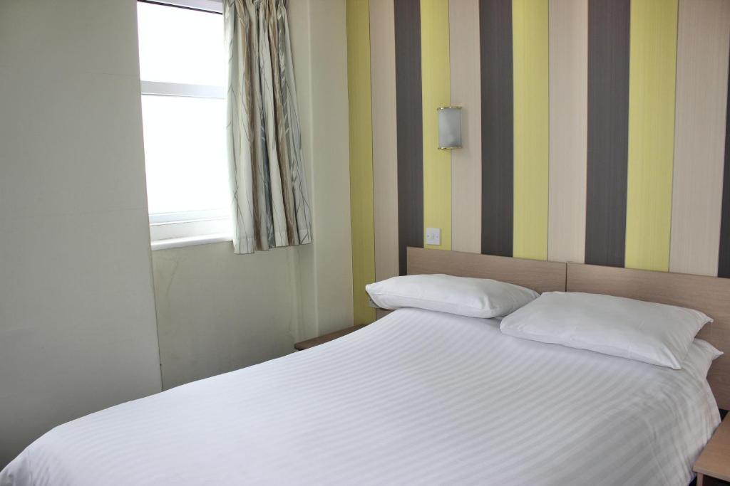 The Colwyn Hotel - Near Pleasure Beach Blackpool Dış mekan fotoğraf
